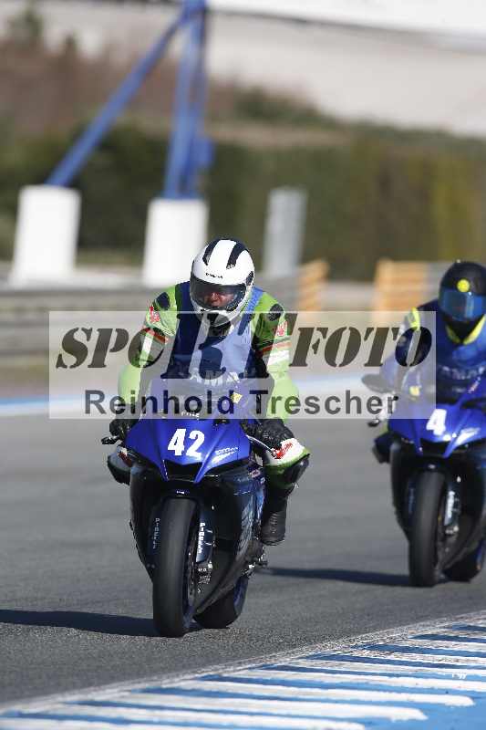 /Archiv-2024/02 29.01.-02.02.2024 Moto Center Thun Jerez/Gruppe gruen-green/42